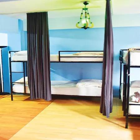 Auberge de jeunesse Nostalji *